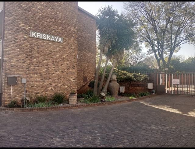 3 BEDROOM SECTIONAL TITLE FOR SALE IN BERTON PARK
